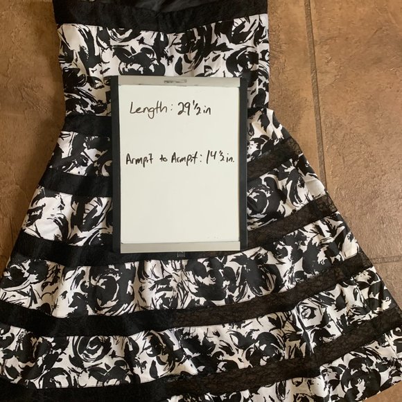 White House Black Market Strapless Dress‎ Floral Bl - Picture 5 of 7